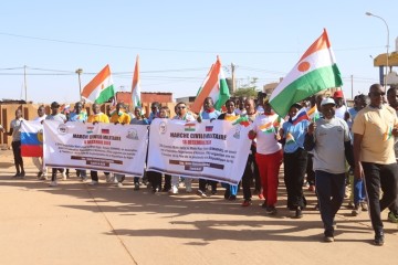 66ème anniversaire de la République du Niger : l’ONG EMMNR rassemble civils et militaires pour une célébration de solidarité et de fraternité