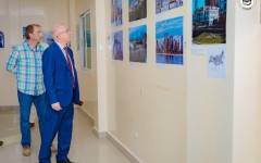 Culture et diplomatie : l’ambassadeur russe visite l’exposition « La Russie en toute sa diversité » à l’ONG EMMNR