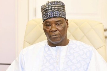 Expulsion d’agents nigériens par Paris : Niamey dénonce un « acte d’ingratitude grave et inacceptable »