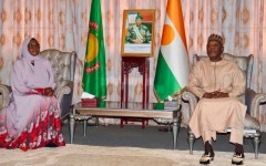 Diplomatie : la nouvelle Ambassadrice du Nigeria présente les copies figurées de ses lettres de créance