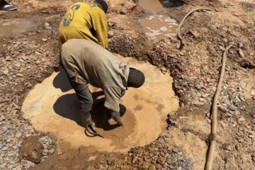 Les plaques tournantes du Sahel où l'or souillé de sang est nettoyé