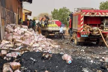 Incendie dans la Zone industrielle de Niamey: des magasins de stockage ravagés par un violent feu