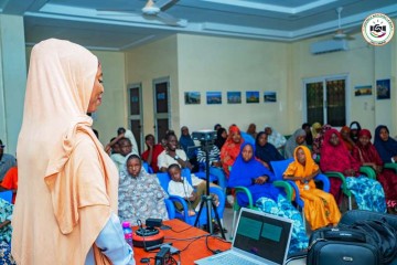 Santé : à Niamey, l’ONG EMMNR sensibilise sur l’hygiène et les dangers de l’automédication