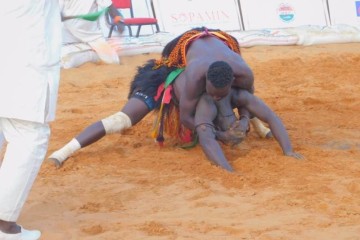 Edito : Pourquoi les sports de combat sont-ils si populaires au Niger ?