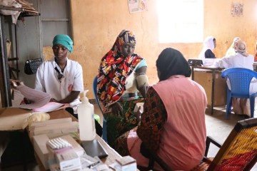Madarounfa (Maradi) : grâce à l’UNICEF et au financement suédois, les cliniques mobiles apportent l’espoir aux populations isolées [Reportage]
