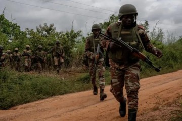 Violences djihadistes au Bénin : cinq morts dans une attaque contre un commissariat à Tanougou
