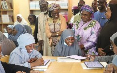 Bibliothèques numériques scolaires : le Niger déploie 4050 tablettes dans 90 établissements